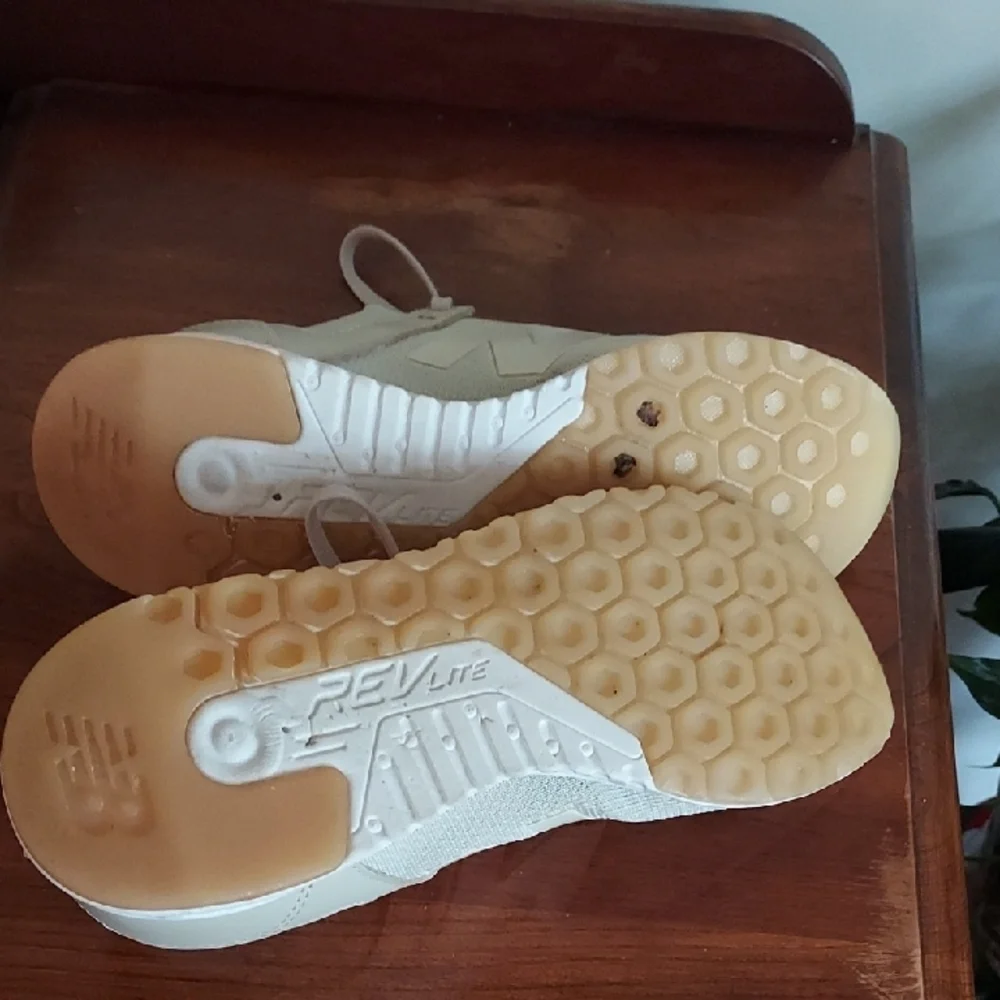 New Balance Cream Sneakers - Picture 3 of 5